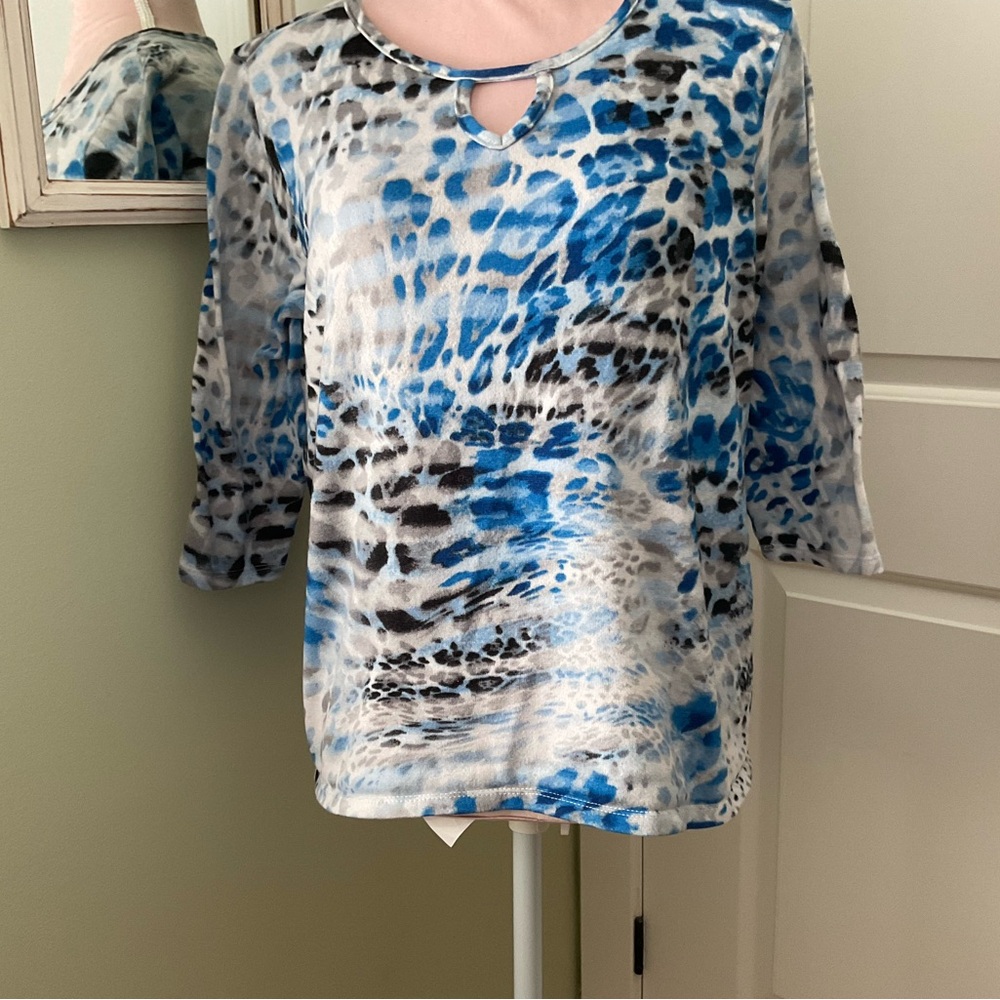 CLASSIC EDITIONS, WOMEN ABSTRACT ANIMAL PRINT, SIZE: L/G